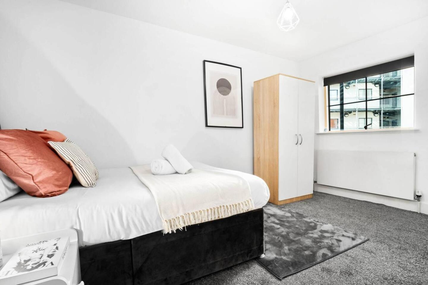City Centre - Two Bedroom Apartment - Juliet Balcony - Secure Parking - Wifi - Smart Tv - Top Rated -33S Birmingham Extérieur photo