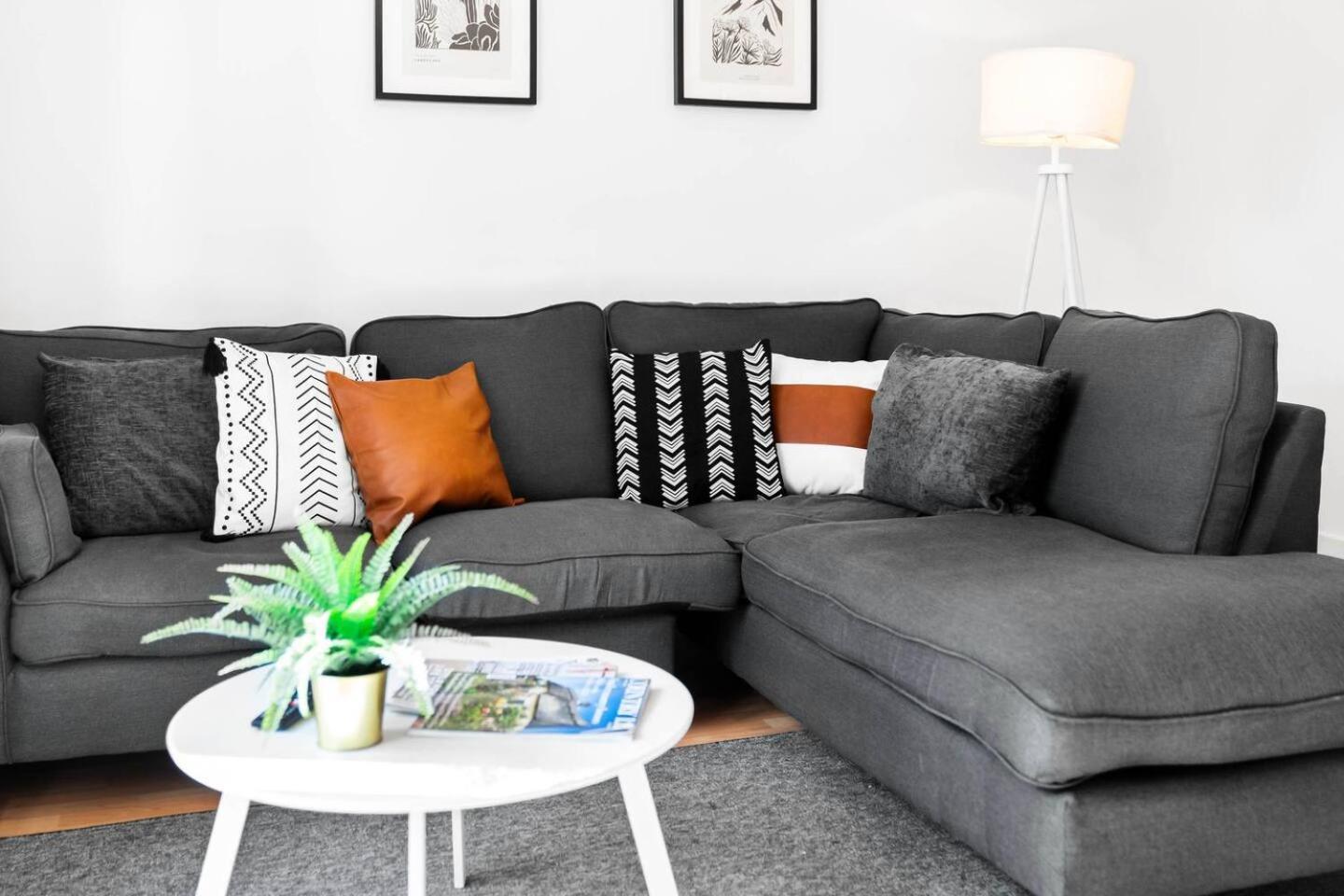 City Centre - Two Bedroom Apartment - Juliet Balcony - Secure Parking - Wifi - Smart Tv - Top Rated -33S Birmingham Extérieur photo